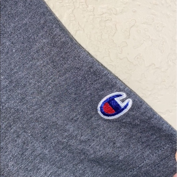 Champion Gray T-Shirt - Picture 3 of 3